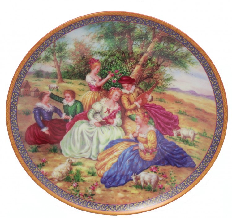 TR-21 Тарелки с девушками d=20,5 см