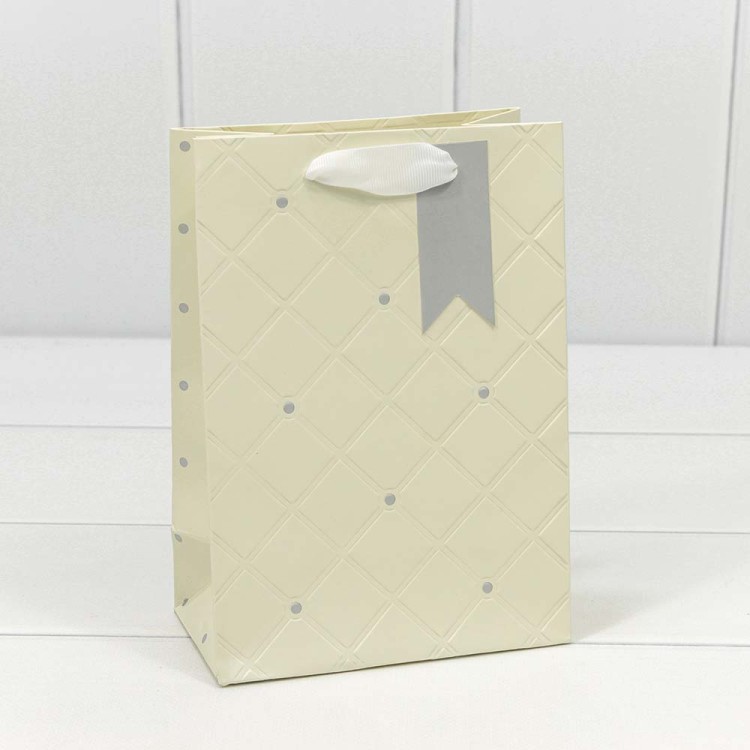 000152G	Пакет подарочный "Эксклюзив" (микс) 14*20*8 230г 1/20 1/480